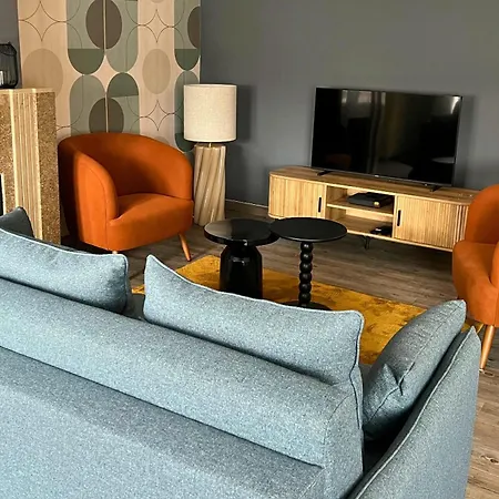 2 - 6 Pers Standing Hyper Centre *